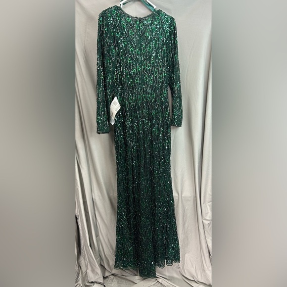 Mac Duggal 5451 NWOT LONG SLEEVE BEADED V-NECK GOWN - Picture 5 of 6